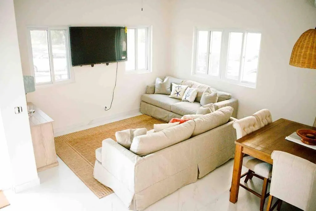 Villa Jimmy Hill Beach Villas,A Perfect Vacation Getaway Moss Town Bahamas